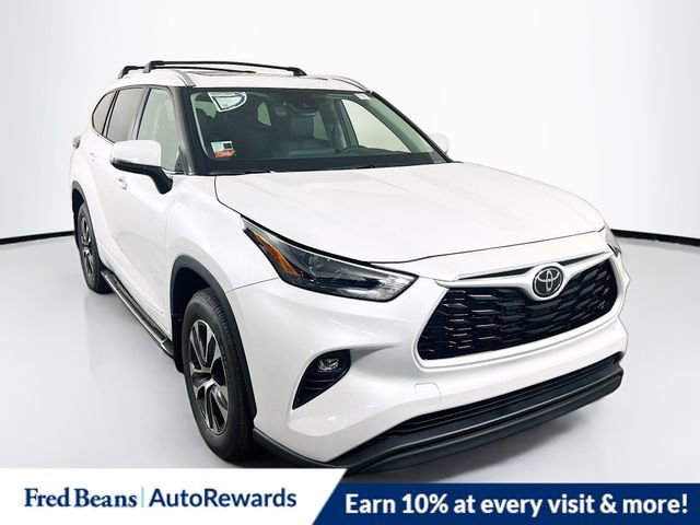 New 2025 Toyota Highlander XLE