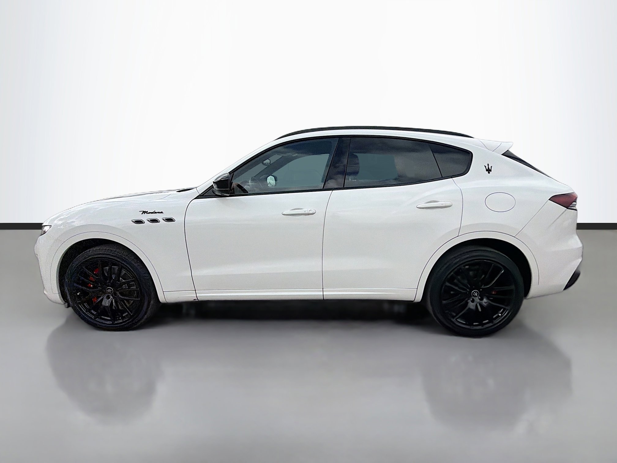 Certified 2023 Maserati Levante Modena image 6