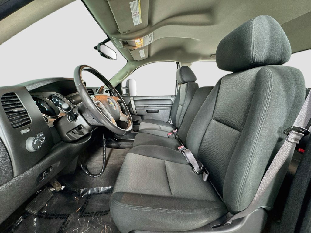 Used 2014 Chevrolet Silverado 3500 LT w/ Convenience Package AWD/4WD image 13