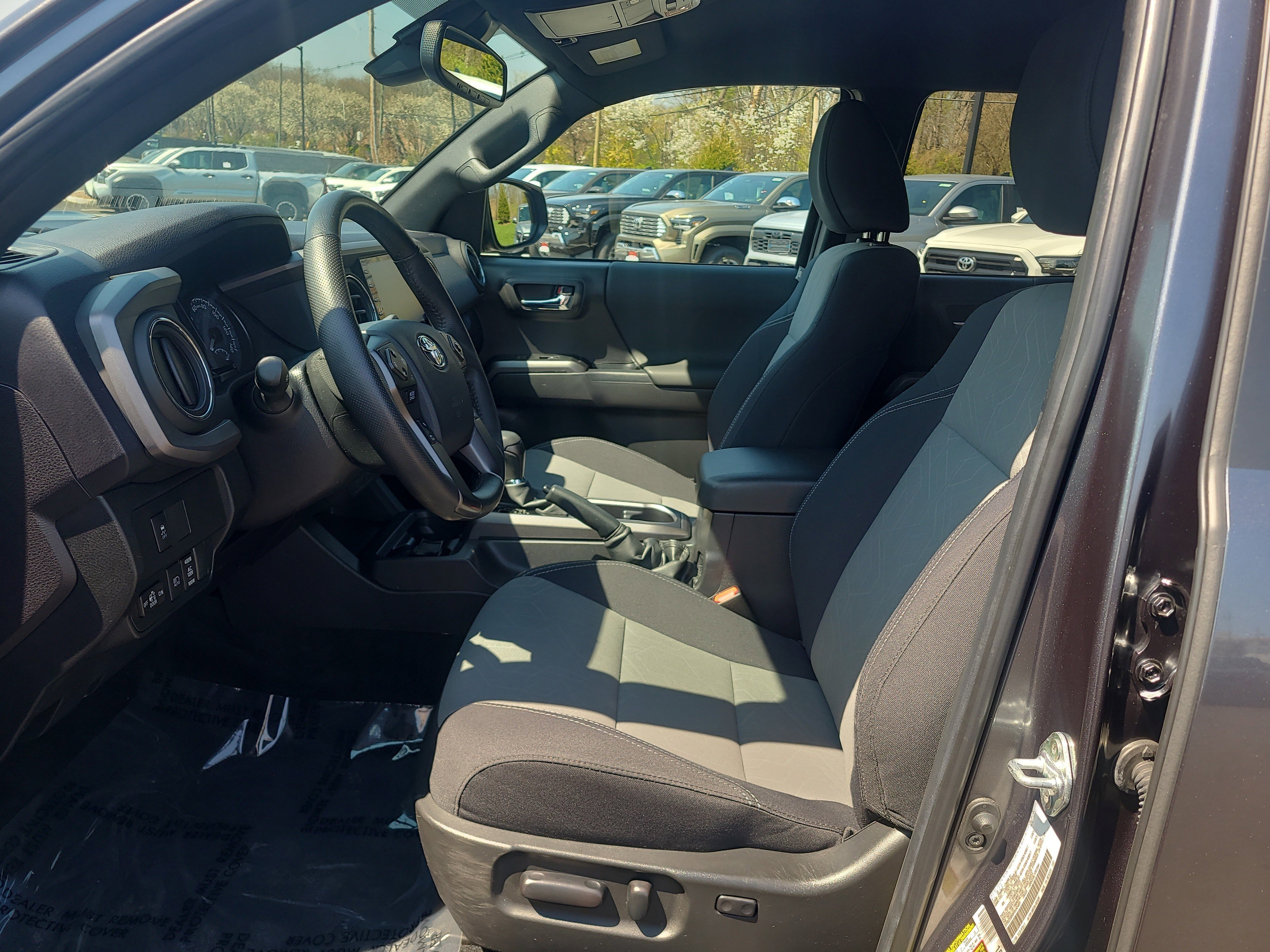 Certified 2023 Toyota Tacoma TRD Sport AWD/4WD image 16
