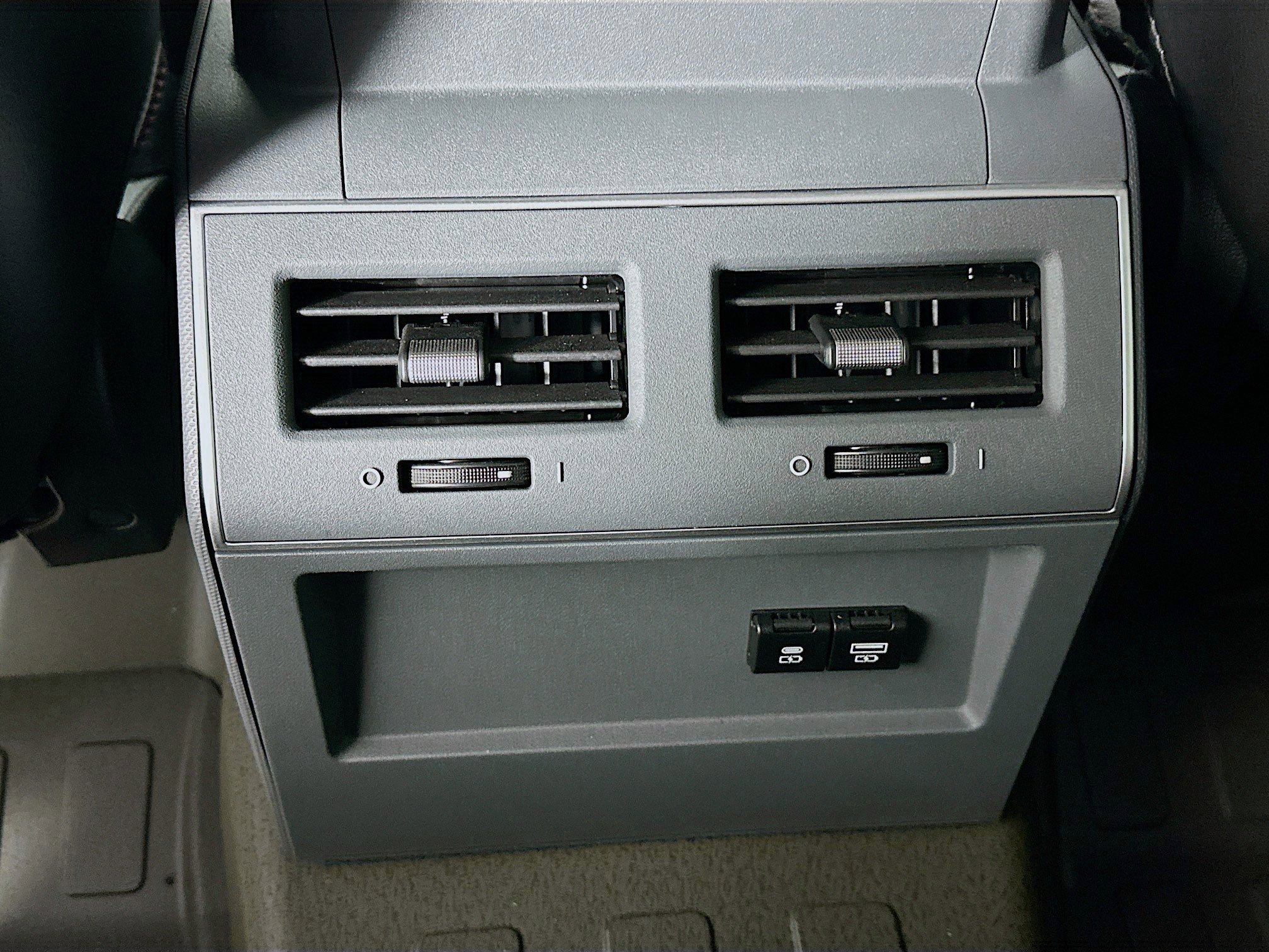 New 2024 INEOS Grenadier Fieldmaster Edition image 37