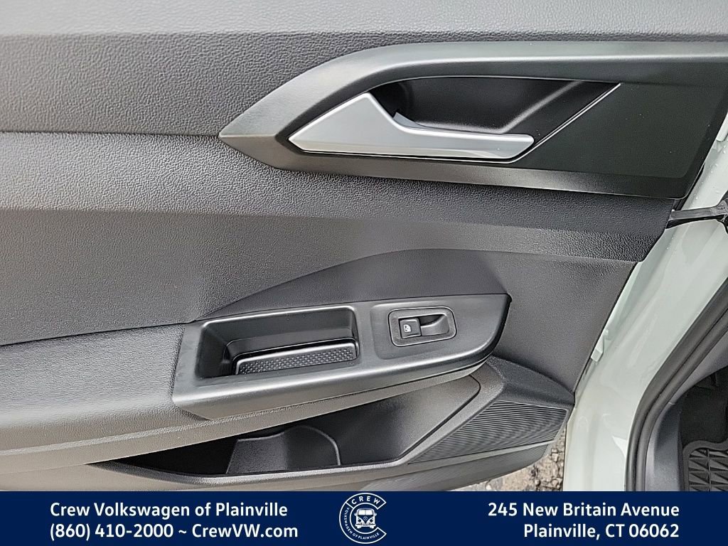 Certified 2022 Volkswagen Taos SEL image 48