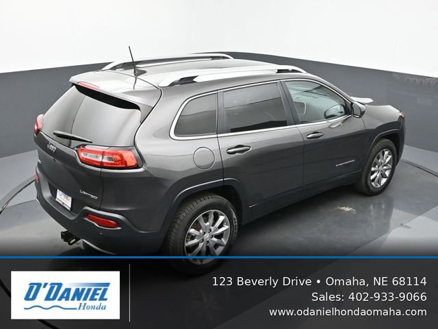 Used 2018 Jeep Cherokee Limited image 18