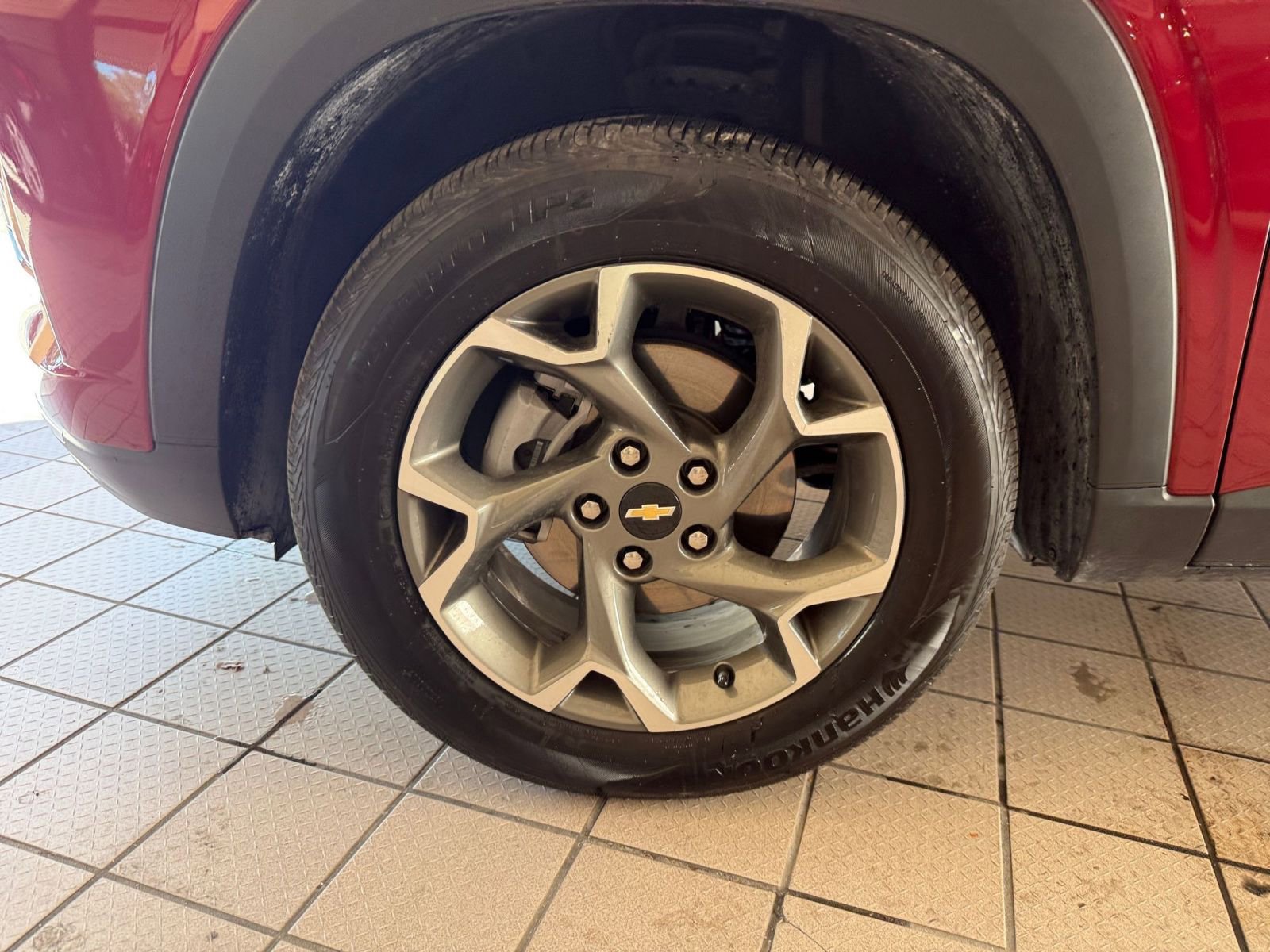 Used 2025 Chevrolet Trax LT image 23