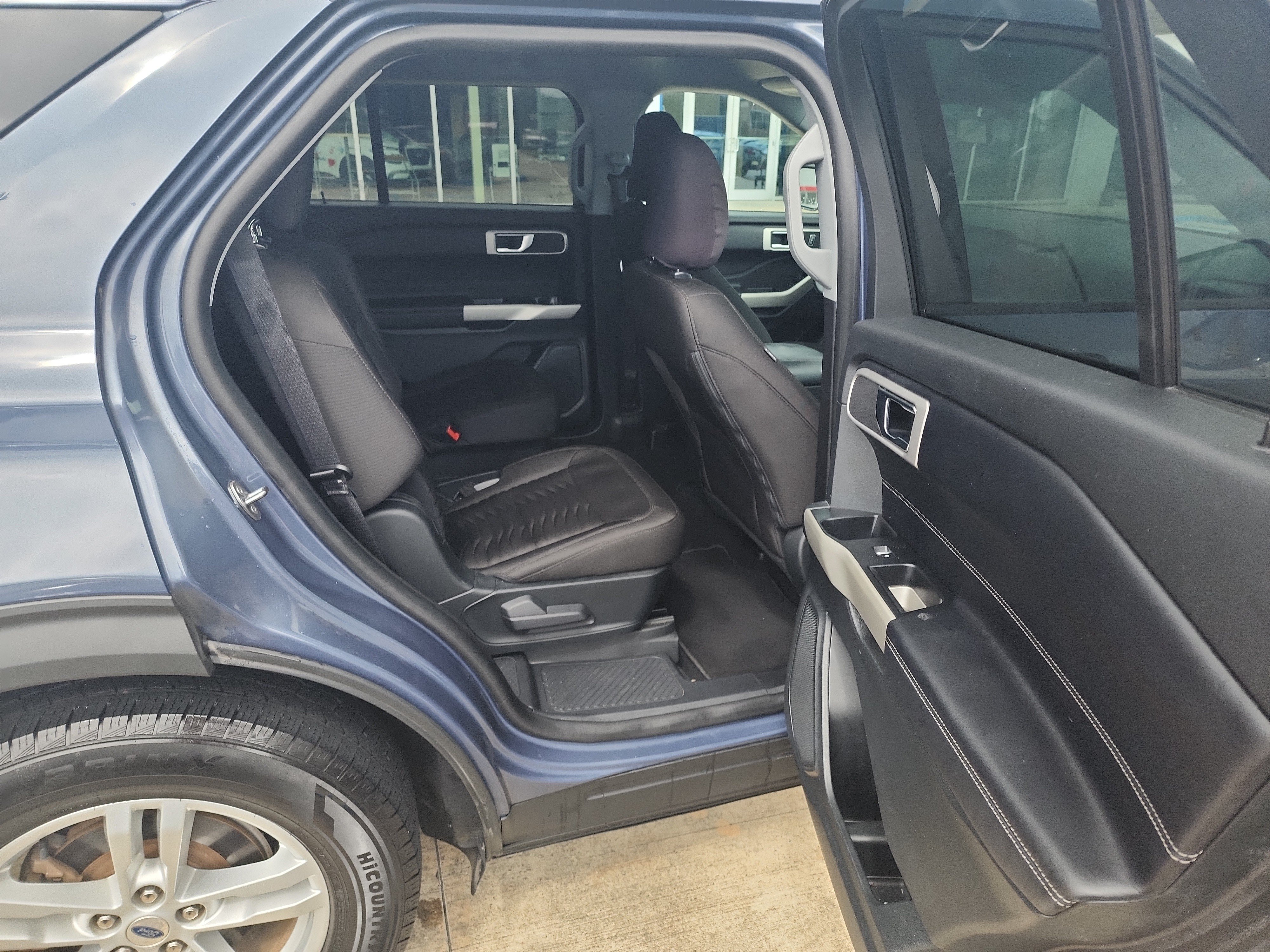 Used 2021 Ford Explorer XLT RWD image 15