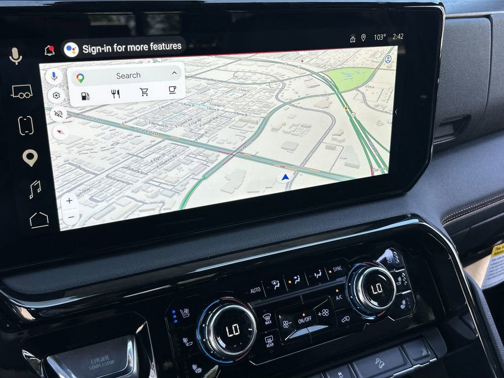 Used 2025 GMC Sierra 1500 AT4 w/ Technology Package AWD/4WD image 14