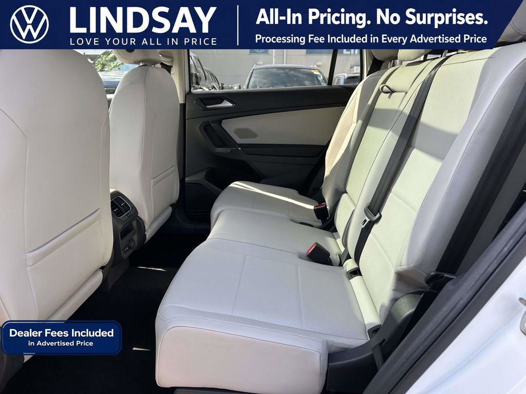 Used 2018 Volkswagen Tiguan SEL AWD/4WD image 14