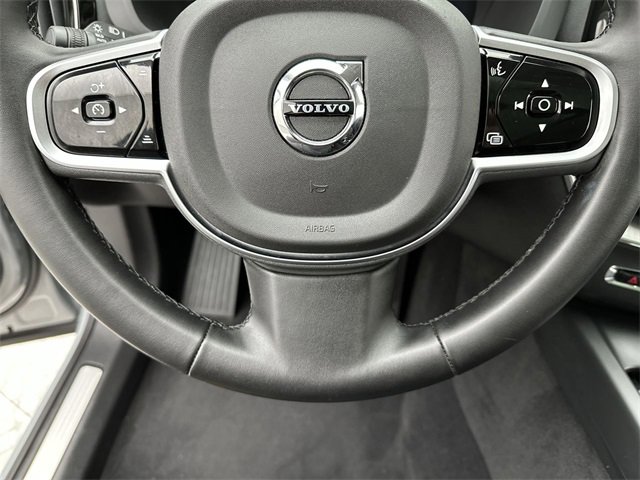 Certified 2025 Volvo XC60 B5 Plus image 14