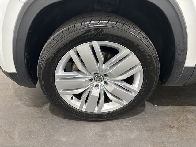 Used 2019 Volkswagen Atlas SE w/ Towing Package image 9