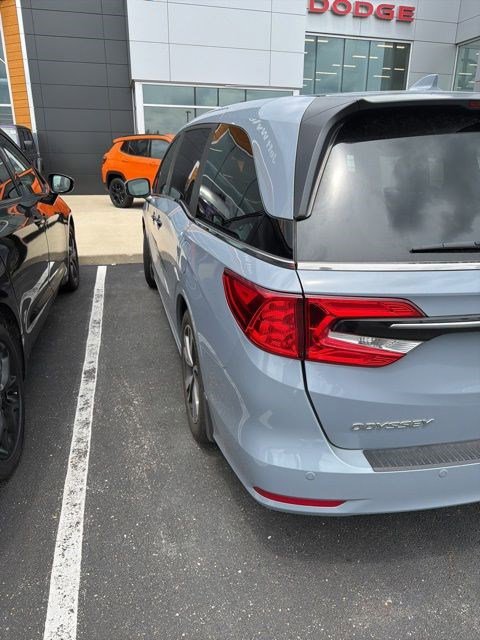 Used 2024 Honda Odyssey Touring image 5