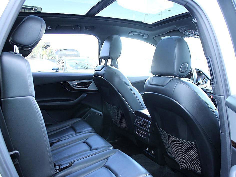 Used 2019 Audi Q7 2.0T Premium w/ Convenience Package image 22