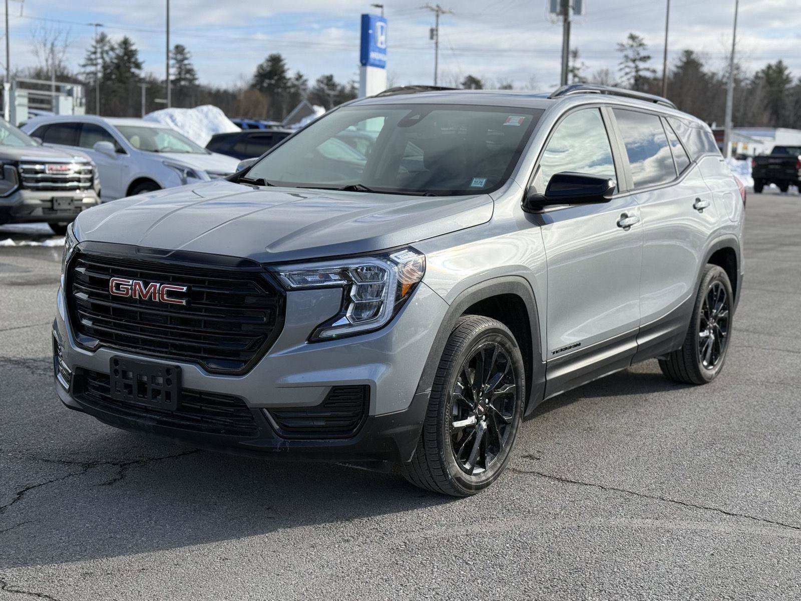 Certified 2023 GMC Terrain SLE w/ Driver Convenience Package image 9
