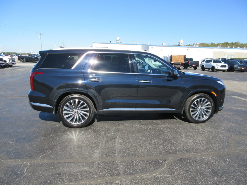 Used 2025 Hyundai Palisade Calligraphy AWD/4WD image 5