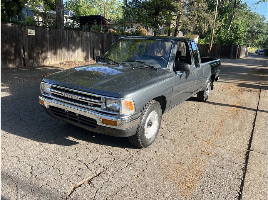 Used 1990 Toyota Pickup Deluxe