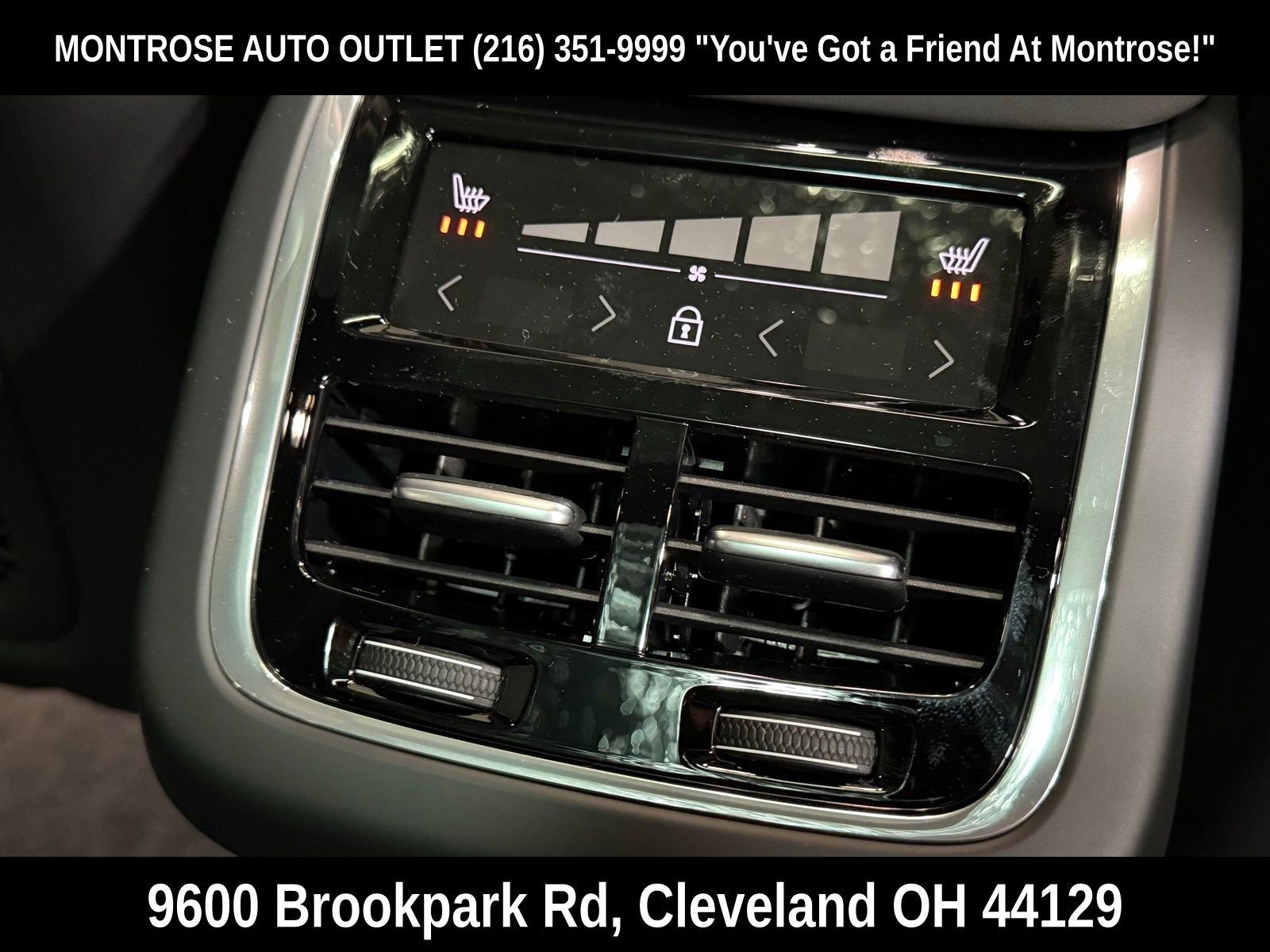 New 2026 Volvo XC60 B5 Ultra w/ Protection Package Premier image 15