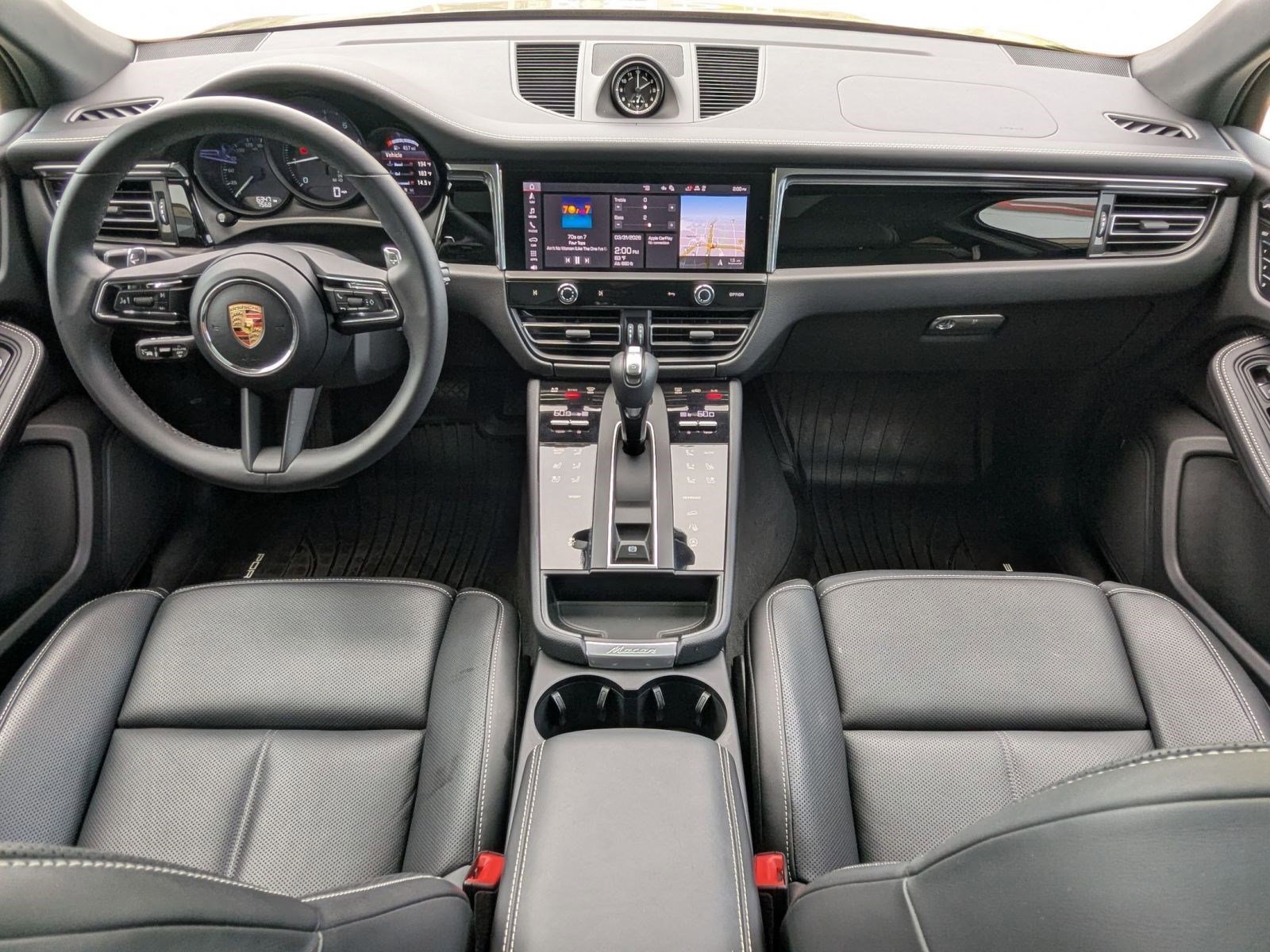 Certified 2026 Porsche Macan AWD/4WD image 22