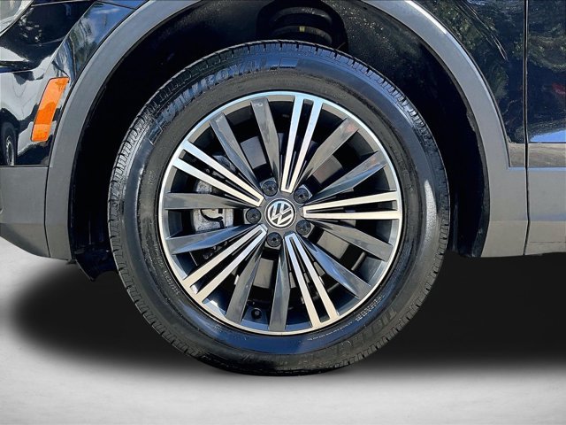 Used 2019 Volkswagen Tiguan SEL FWD image 10