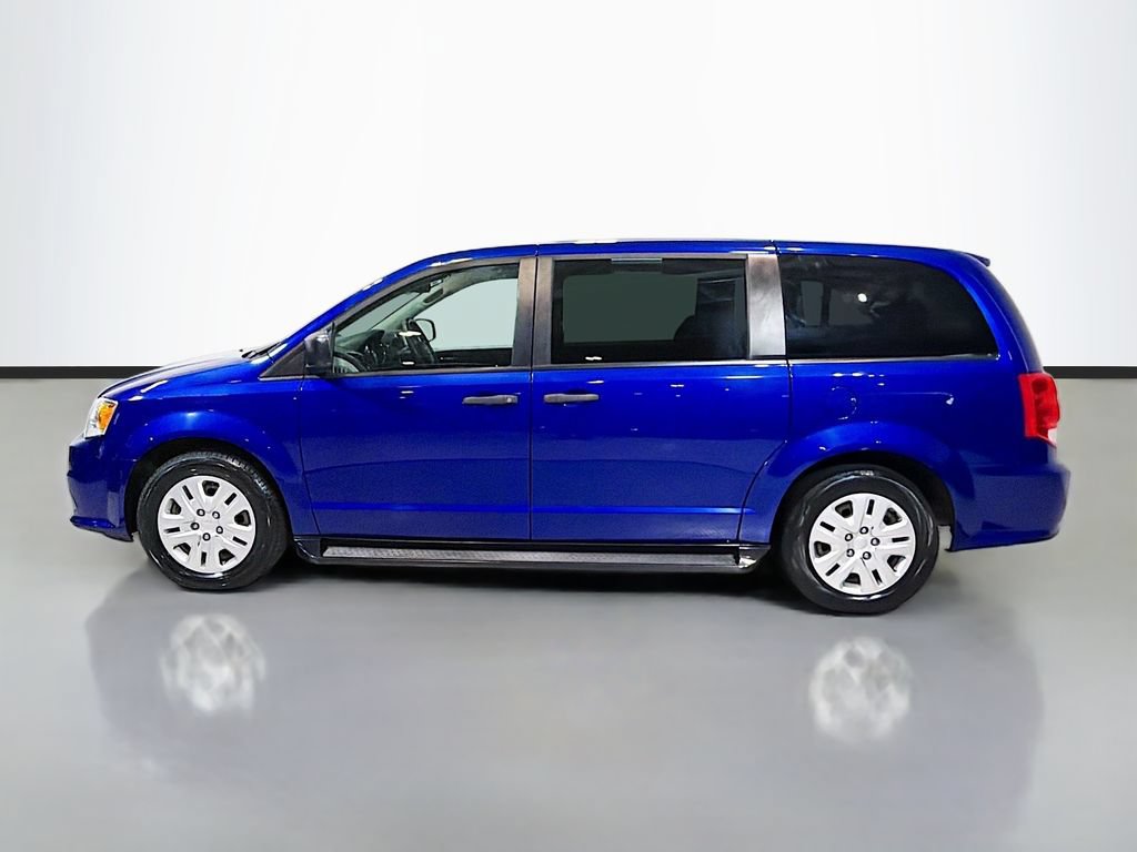 Used 2019 Dodge Grand Caravan SE w/ UConnect Hands-Free Group FWD image 6