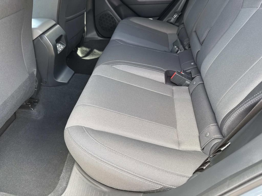 Used 2025 Subaru Crosstrek 2.0i Premium image 16