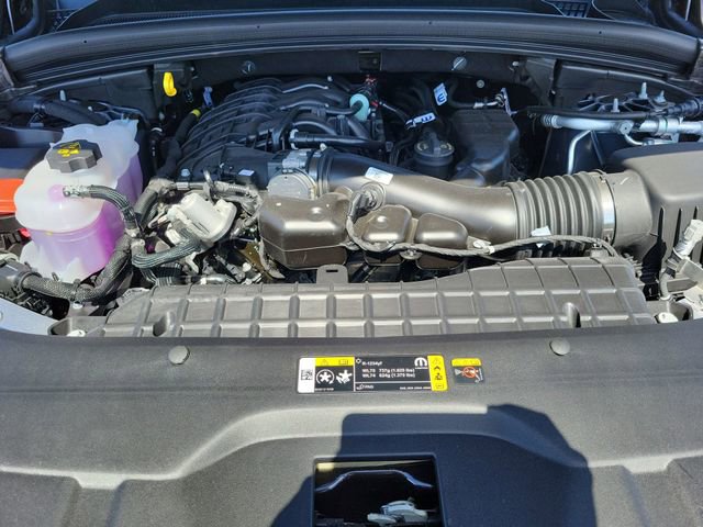 New 2026 Jeep Grand Cherokee L Laredo image 18