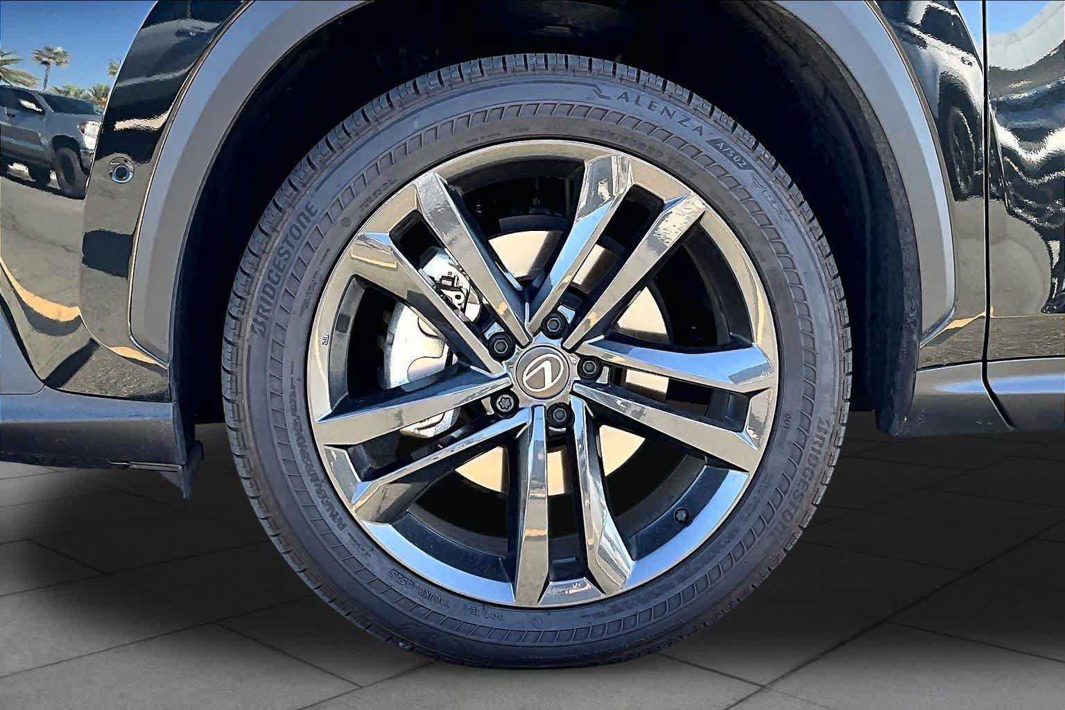 Used 2026 Lexus NX 450h+ AWD w/ Accessory Package (Z2) image 11