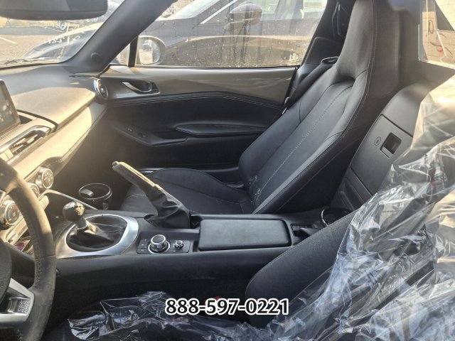 Used 2023 MAZDA MX-5 Miata Grand Touring RWD image 10