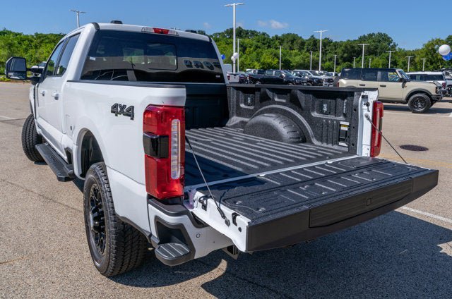 New 2026 Ford F350 XLT w/ XLT Premium Package AWD/4WD image 8