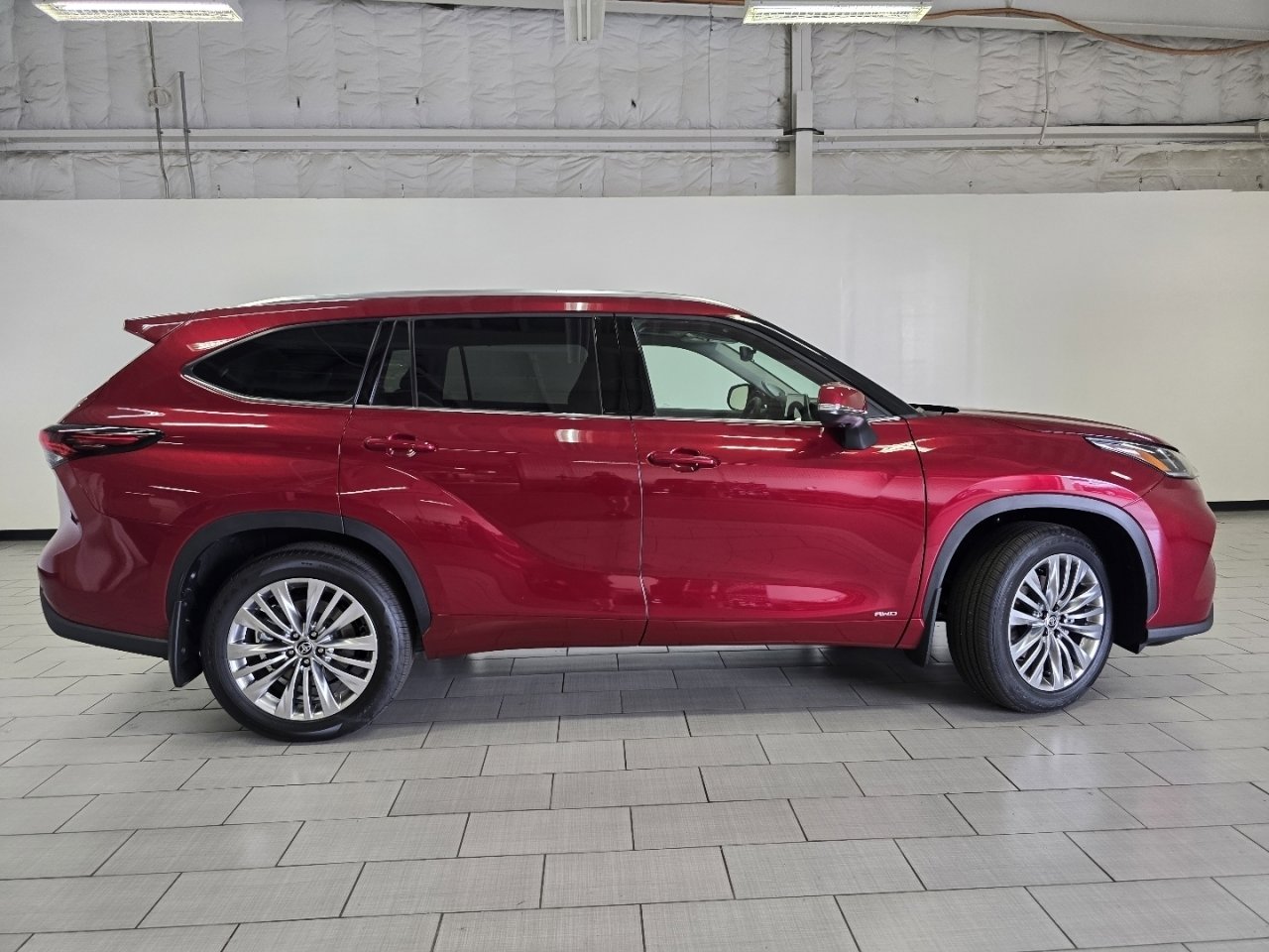 New 2026 Toyota Highlander Platinum AWD/4WD image 18