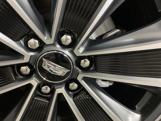 New 2026 Cadillac Vistiq Sport w/ LPO, Floor Liner Package image 40