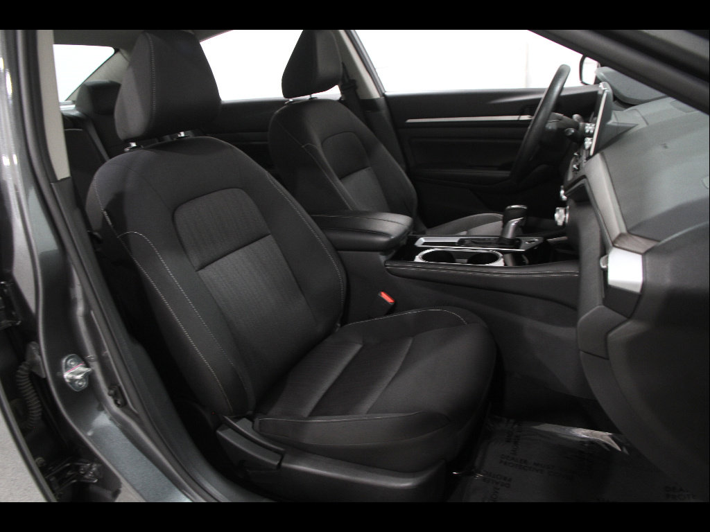Used 2023 Nissan Altima 2.5 SV FWD image 15