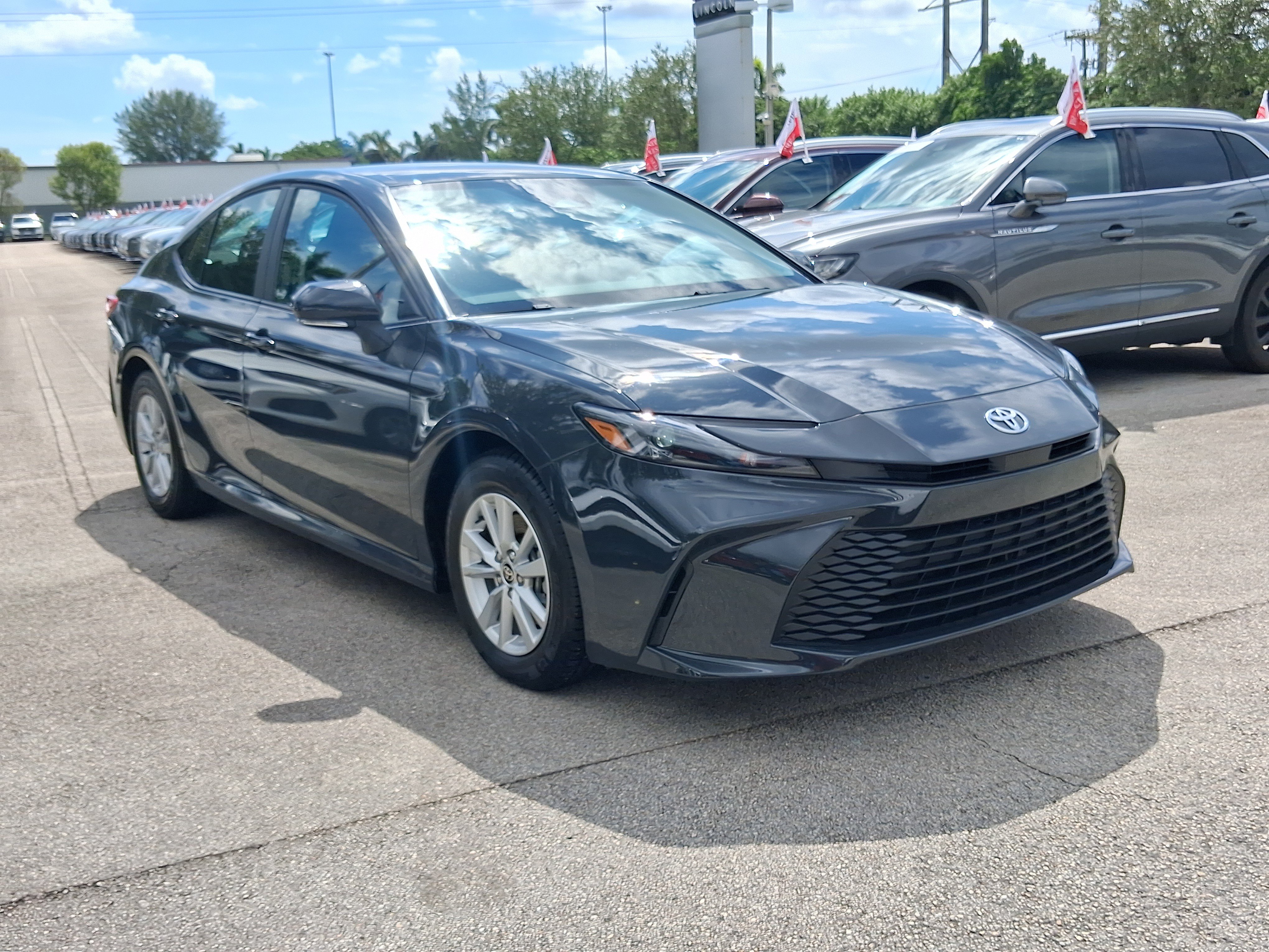 Used 2026 Toyota Camry LE FWD image 22