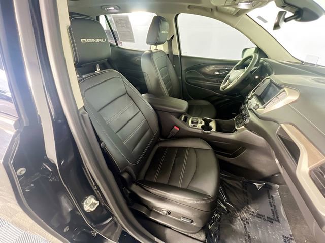 Used 2024 GMC Terrain Denali w/ Denali Premium Package image 30