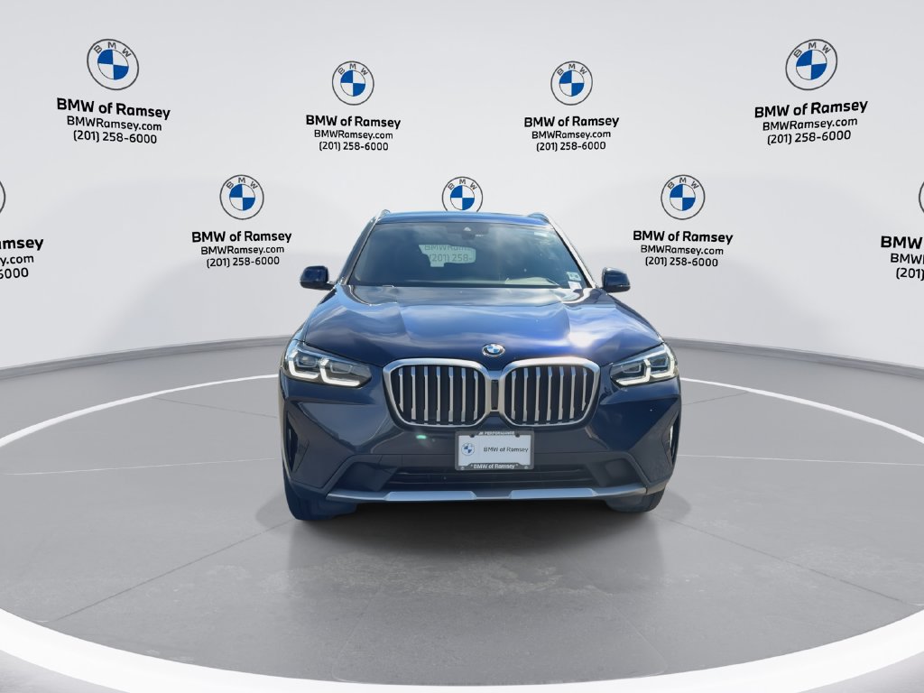 Used 2022 BMW X3 xDrive30i w/ Convenience Package AWD/4WD image 3
