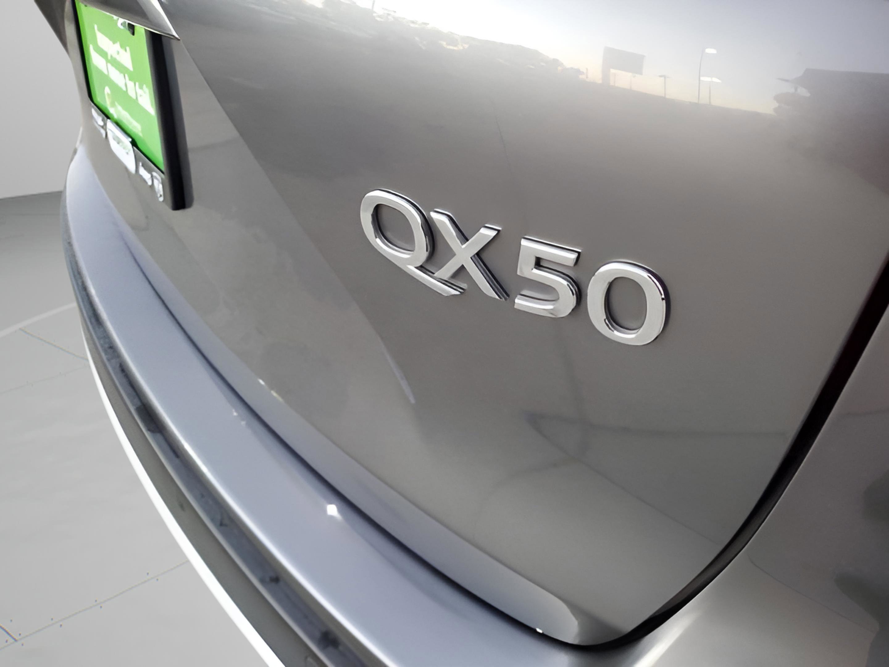 Used 2019 INFINITI QX50 Essential w/ Sensory Package image 29