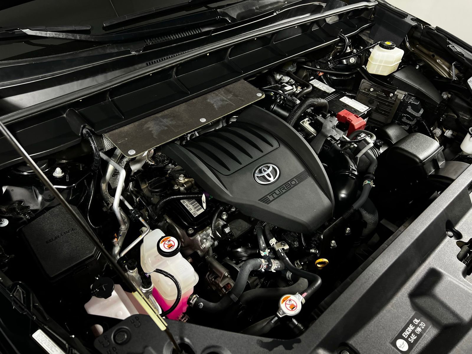 Certified 2023 Toyota Highlander LE image 10