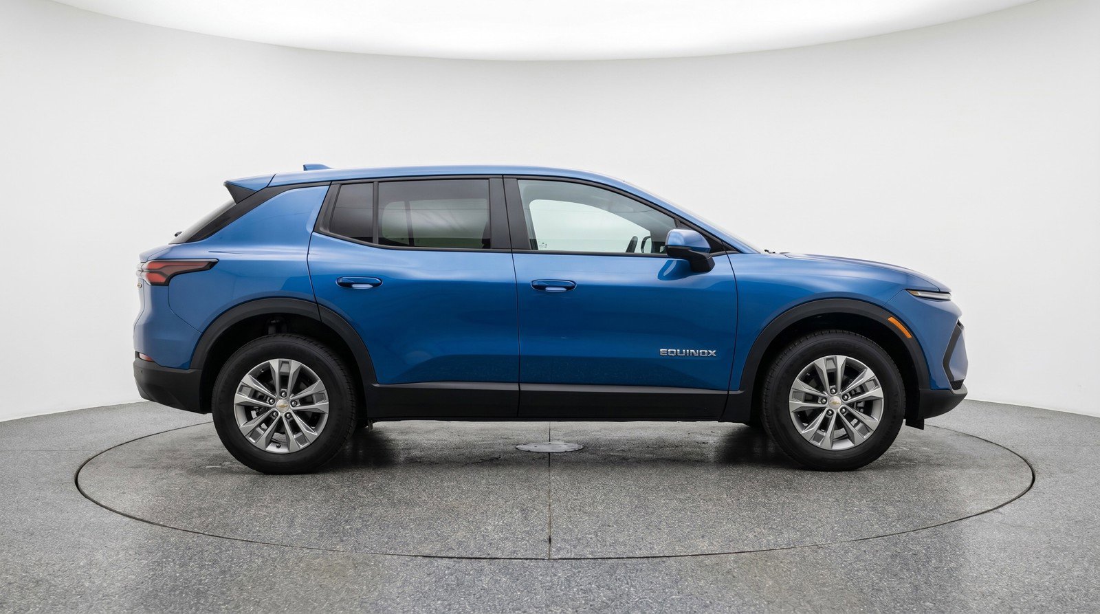 Used 2025 Chevrolet Equinox LT FWD image 11