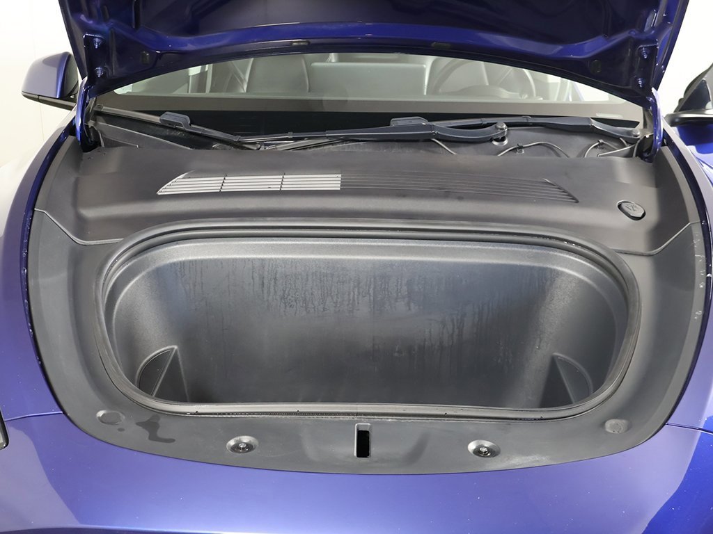 Used 2020 Tesla Model Y Long Range image 17