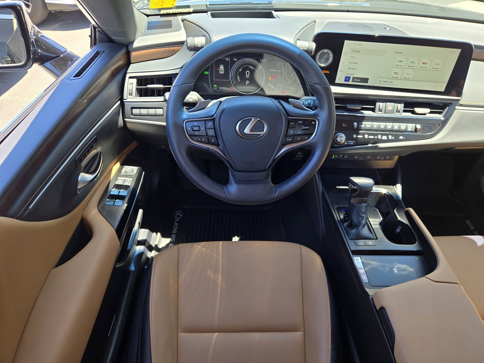 Certified 2024 Lexus ES 300h w/ Premium Package FWD image 13