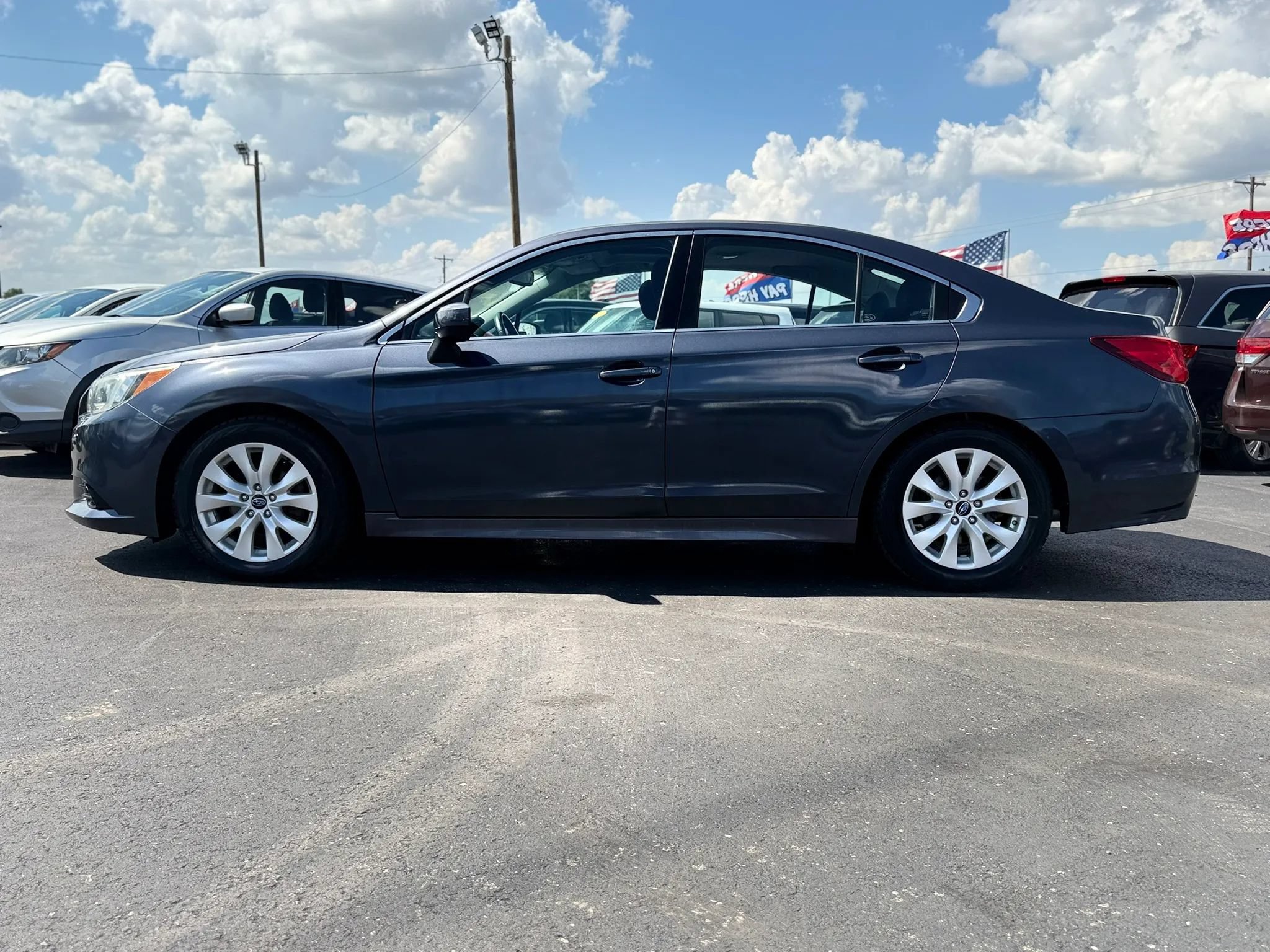 Used 2015 Subaru Legacy 2.5i Premium w/ Moonroof Package AWD/4WD image 7