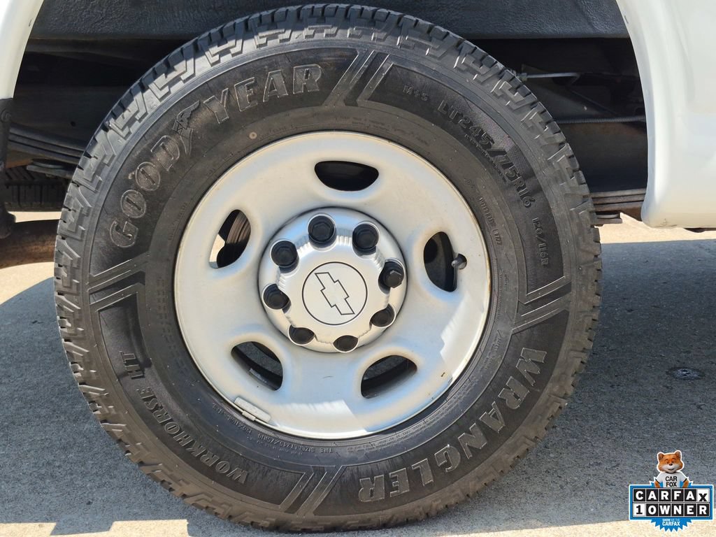 Used 2015 Chevrolet Express 2500 RWD image 22