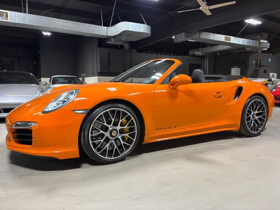 Used 2014 Porsche 911 Turbo S image 2