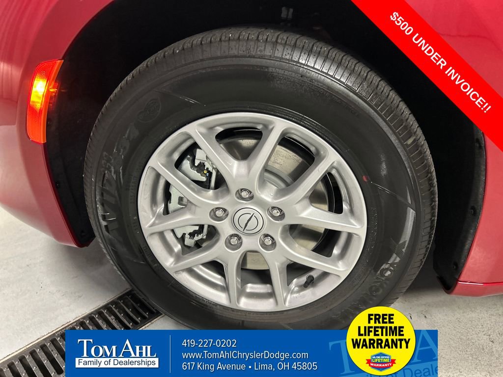 New 2026 Chrysler Voyager LX image 9