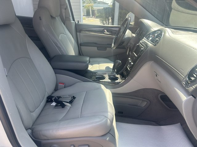 Used 2014 Buick Enclave Leather FWD image 13