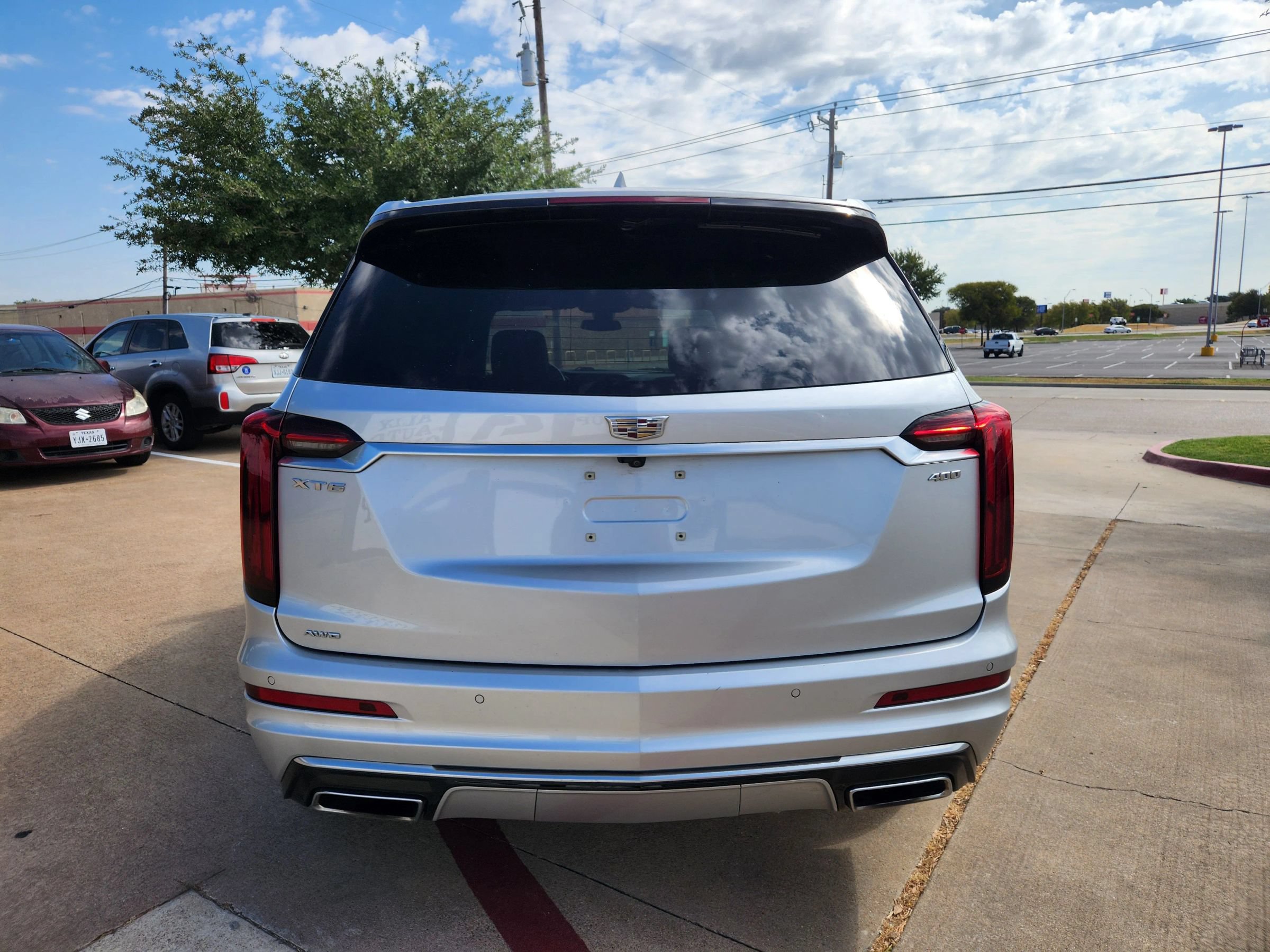 Used 2020 Cadillac XT6 Premium Luxury AWD/4WD image 4