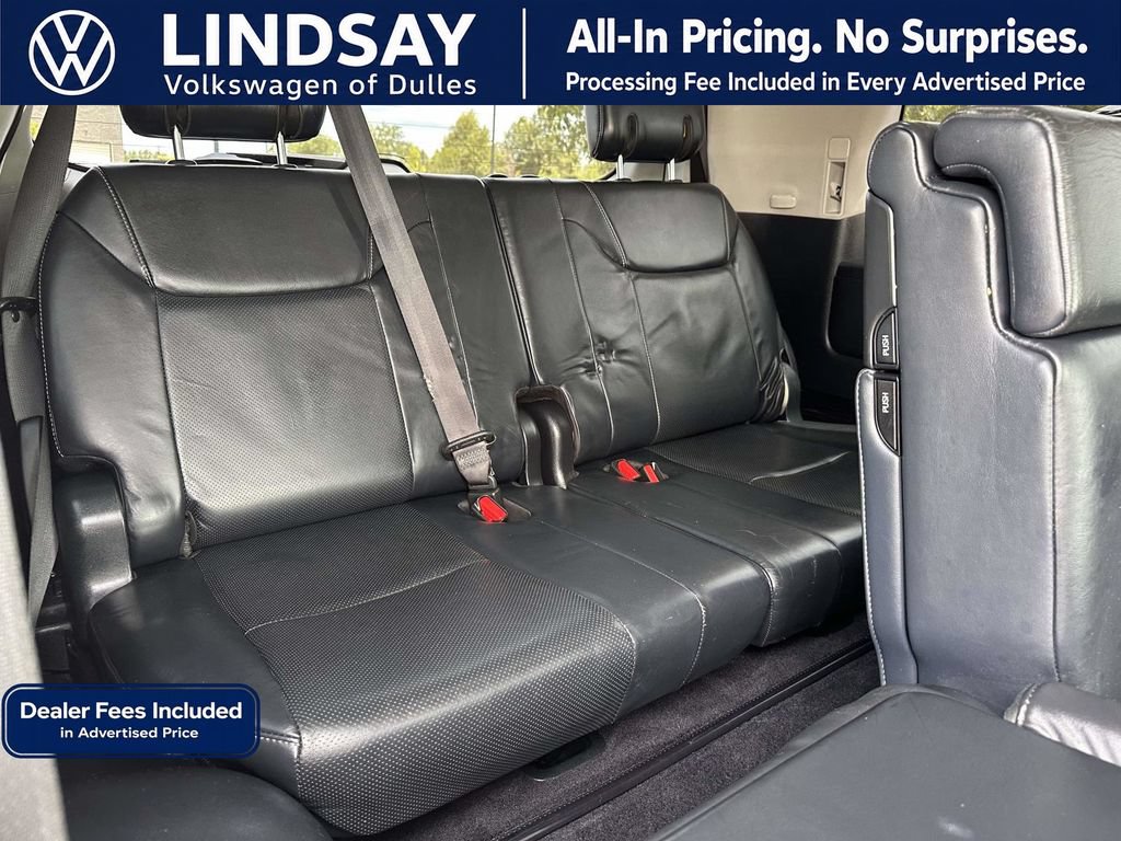 Used 2013 Lexus LX 570 4WD w/ Luxury Pkg image 14