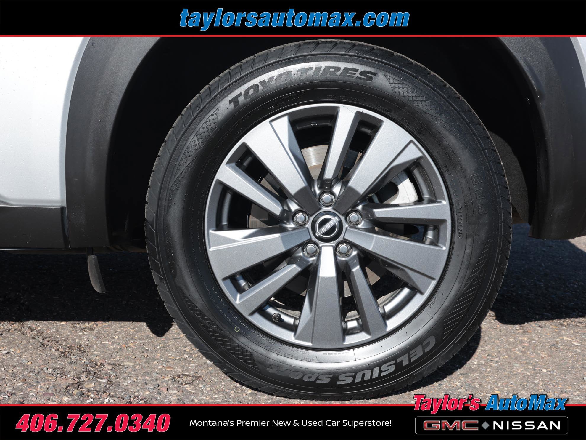 Used 2024 Nissan Pathfinder S image 31