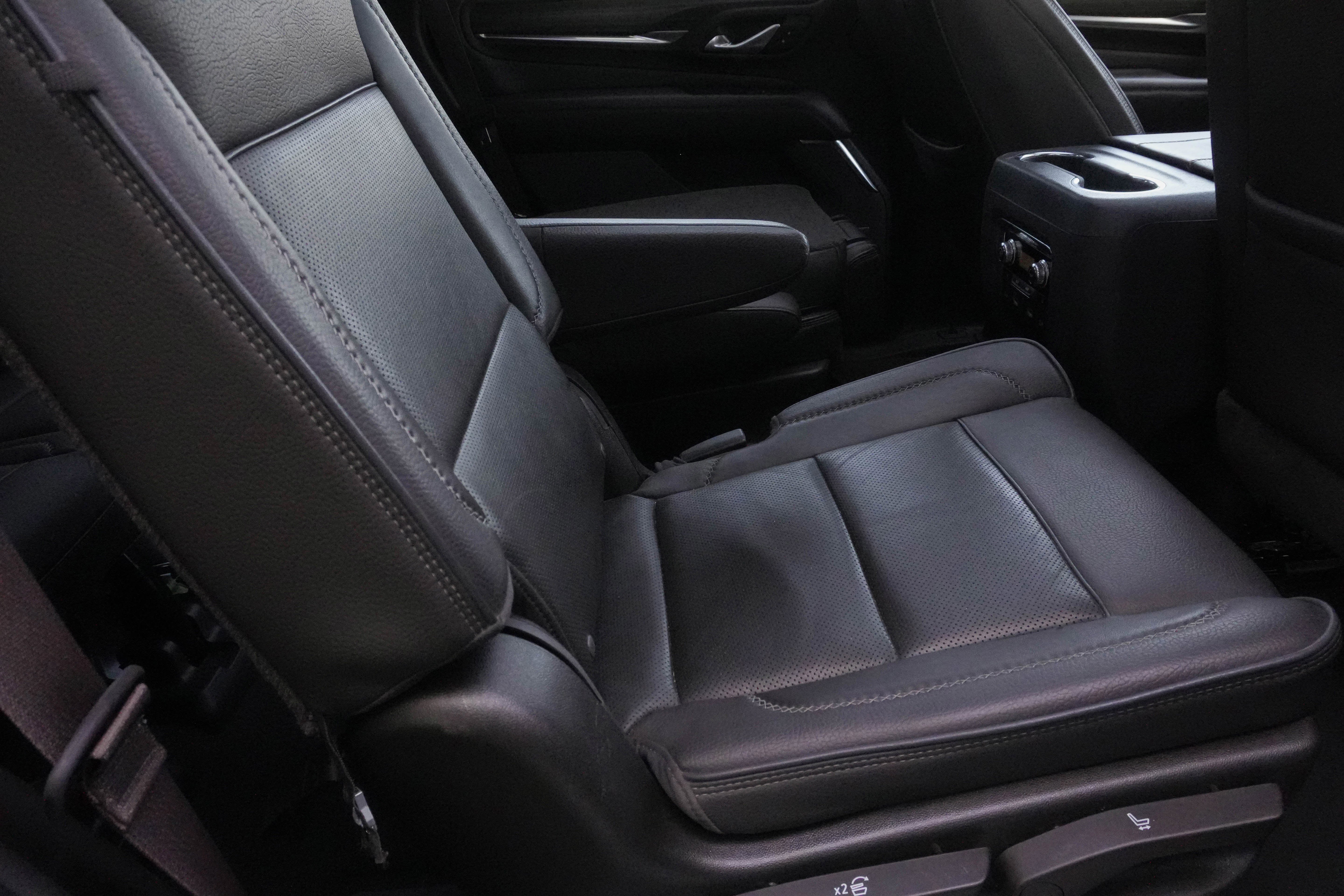 Used 2021 GMC Yukon Denali w/ Denali Premium Package RWD image 30