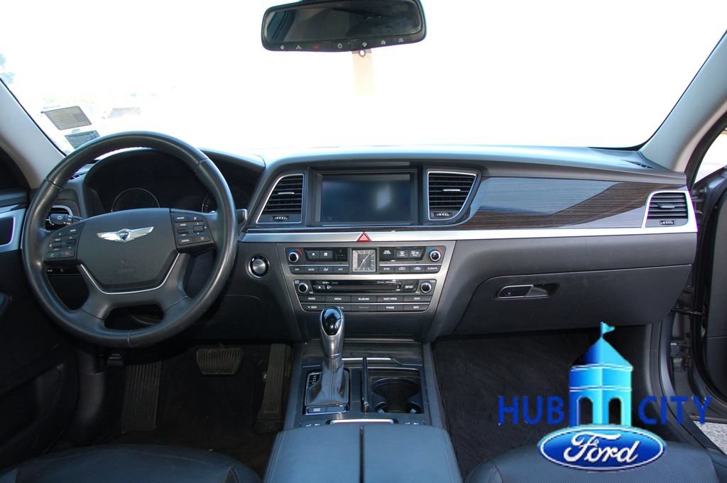 Used 2016 Hyundai Genesis 3.8 w/ Option Group 02 RWD image 18