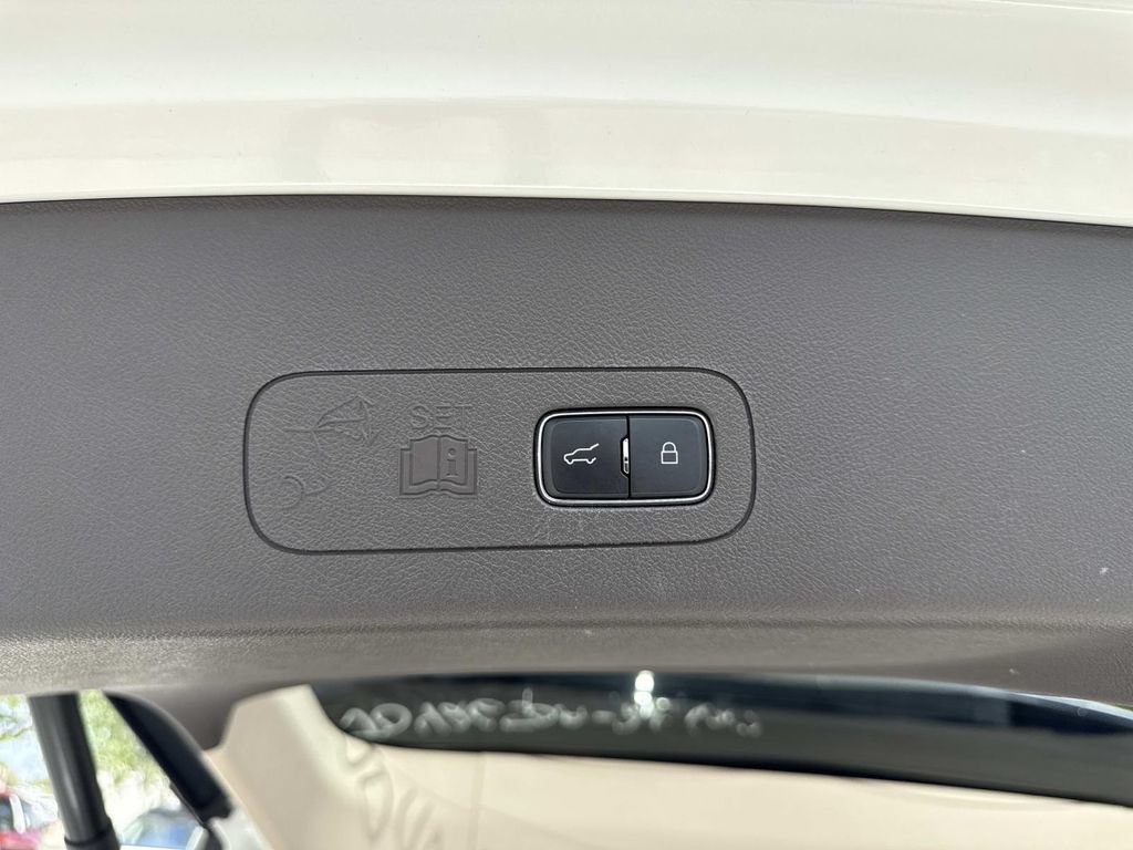 Certified 2021 Lincoln Aviator Reserve w/ Elements Package Plus RWD image 12