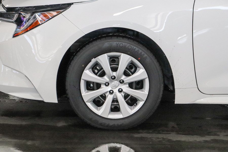 New 2027 Toyota Corolla LE FWD image 11